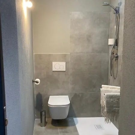 Dream House In With Unic Country View And Terrace Wifi Ac Apartment